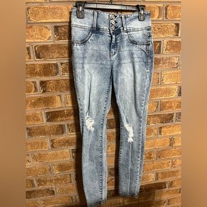 Wallflower distressed skinny jeans
